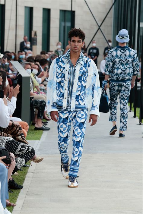 cheap dolce and gabbana clothes uk